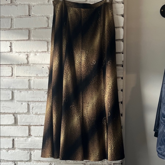None Dresses & Skirts - Vintage Midi Gold and Black Women's Skirt ombré swirl pattern